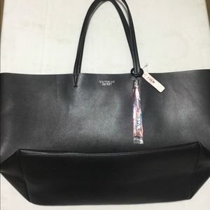 2016 Victoria’s Secret Black Friday tote Bag NWT